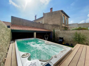 Les Bulles de Carca - Maison avec spa de nage